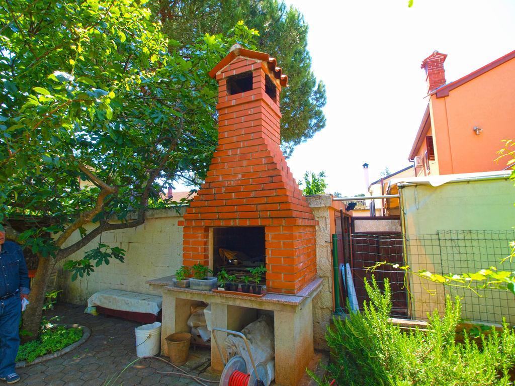 Apartmensts Nikola 1023 Fažana Exterior foto