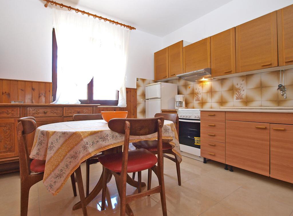Apartmensts Nikola 1023 Fažana Exterior foto