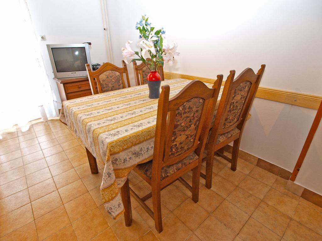 Apartmensts Nikola 1023 Fažana Exterior foto