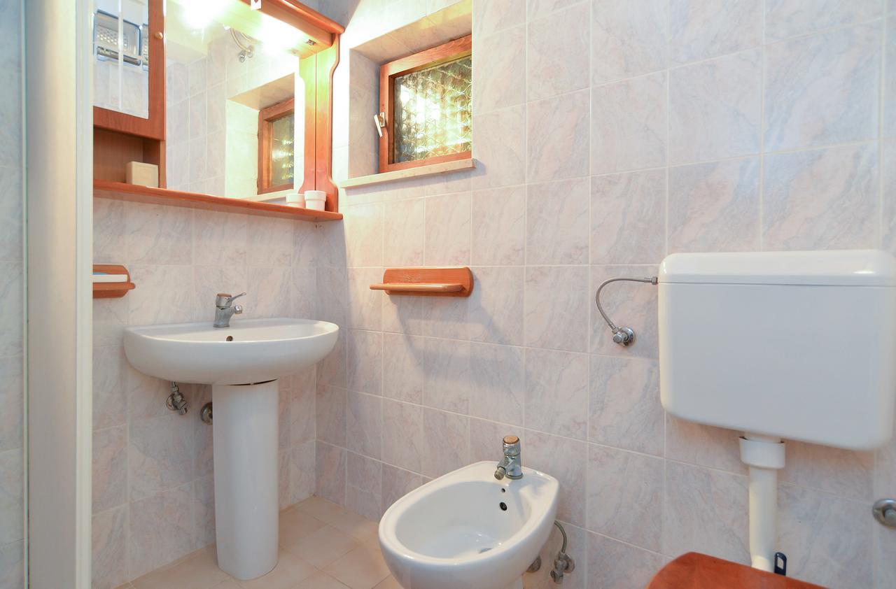 Apartmensts Nikola 1023 Fažana Exterior foto